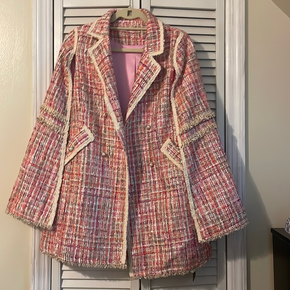LAST CALL 🥳🥳🥳NWT cape